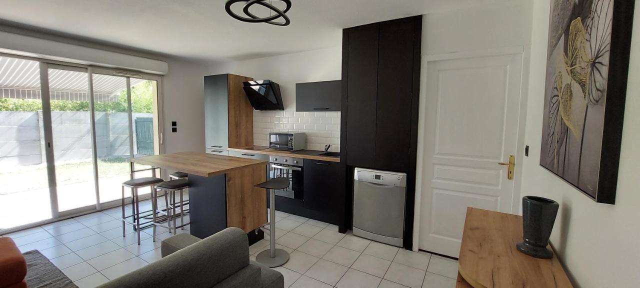 Superbe Appartement Proche De Tout, Climatise. La Teste-de-Buch Exterior photo