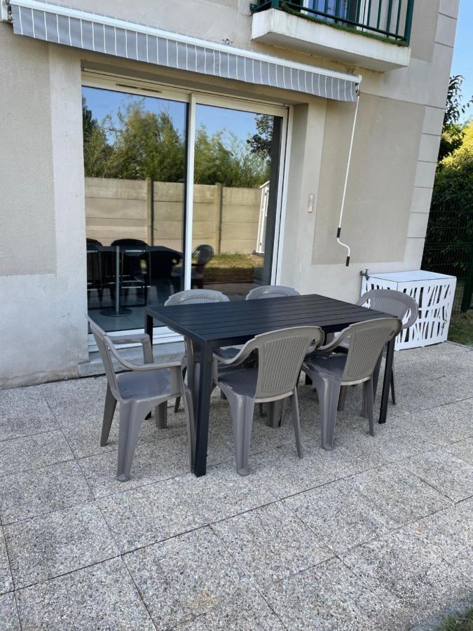 Superbe Appartement Proche De Tout, Climatise. La Teste-de-Buch Exterior photo